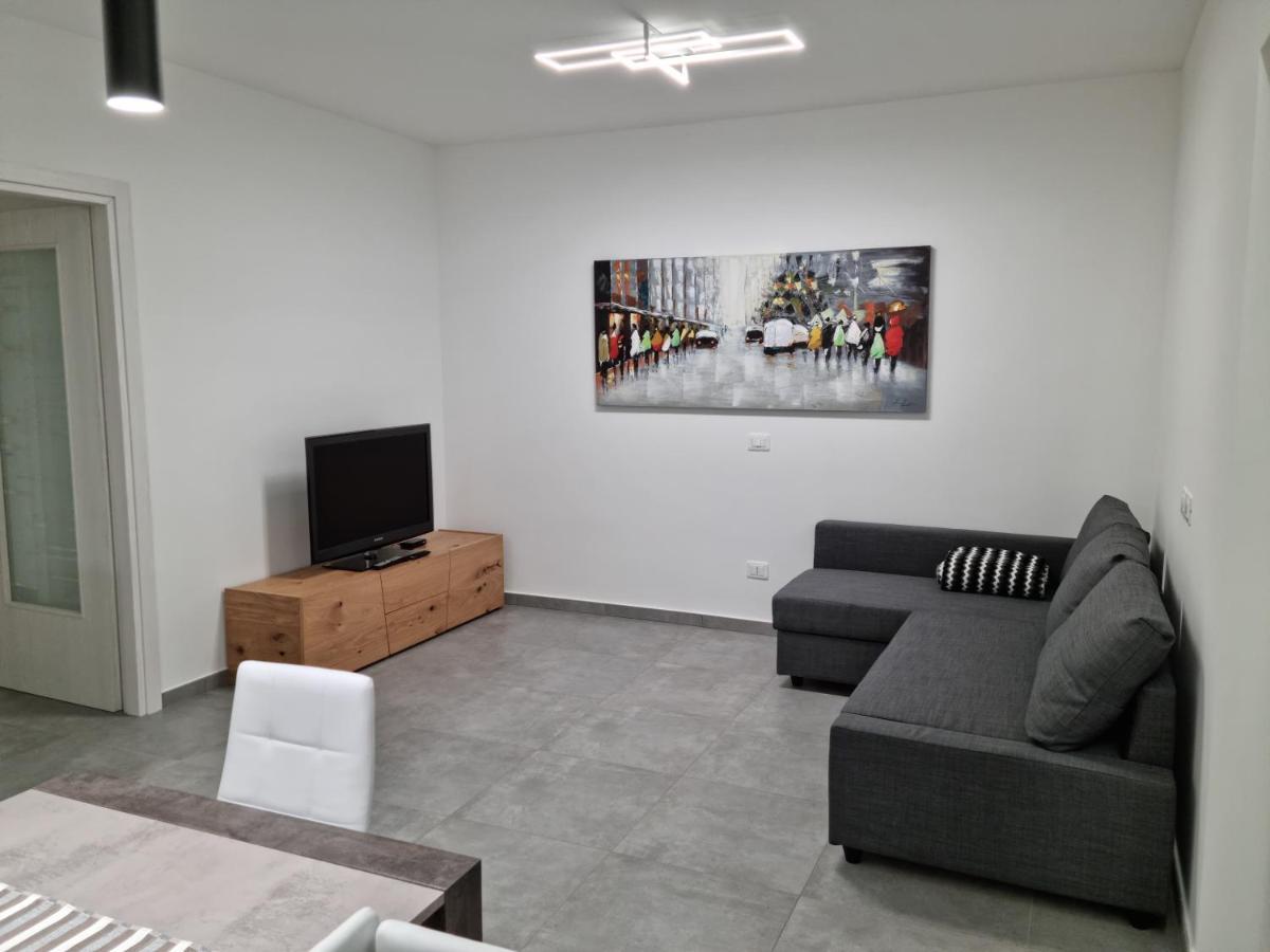 Kd Apartment, Accogliente, Moderno E Spazioso. Castel Di Sangro Exterior foto